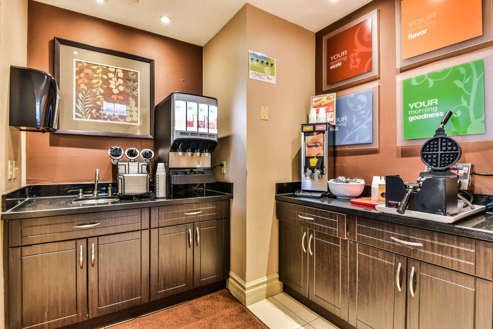 ווינדזור Comfort Inn & Suites Ambassador Bridge מראה חיצוני תמונה