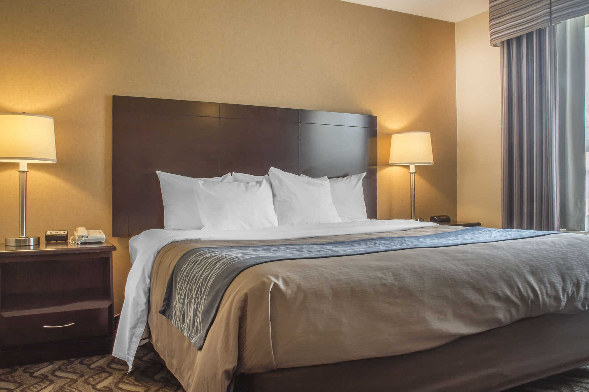 ווינדזור Comfort Inn & Suites Ambassador Bridge חדר תמונה