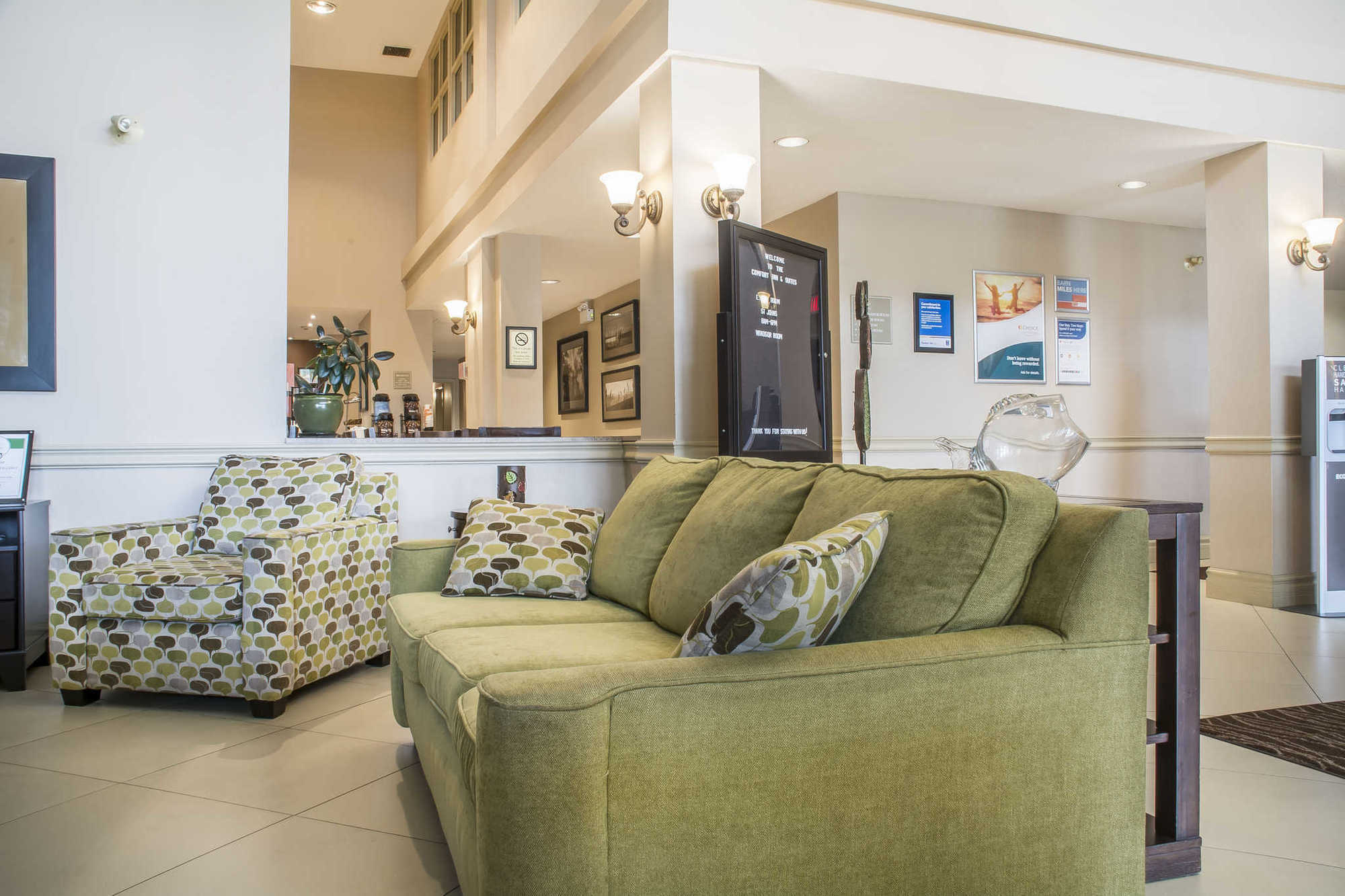 ווינדזור Comfort Inn & Suites Ambassador Bridge מראה פנימי תמונה