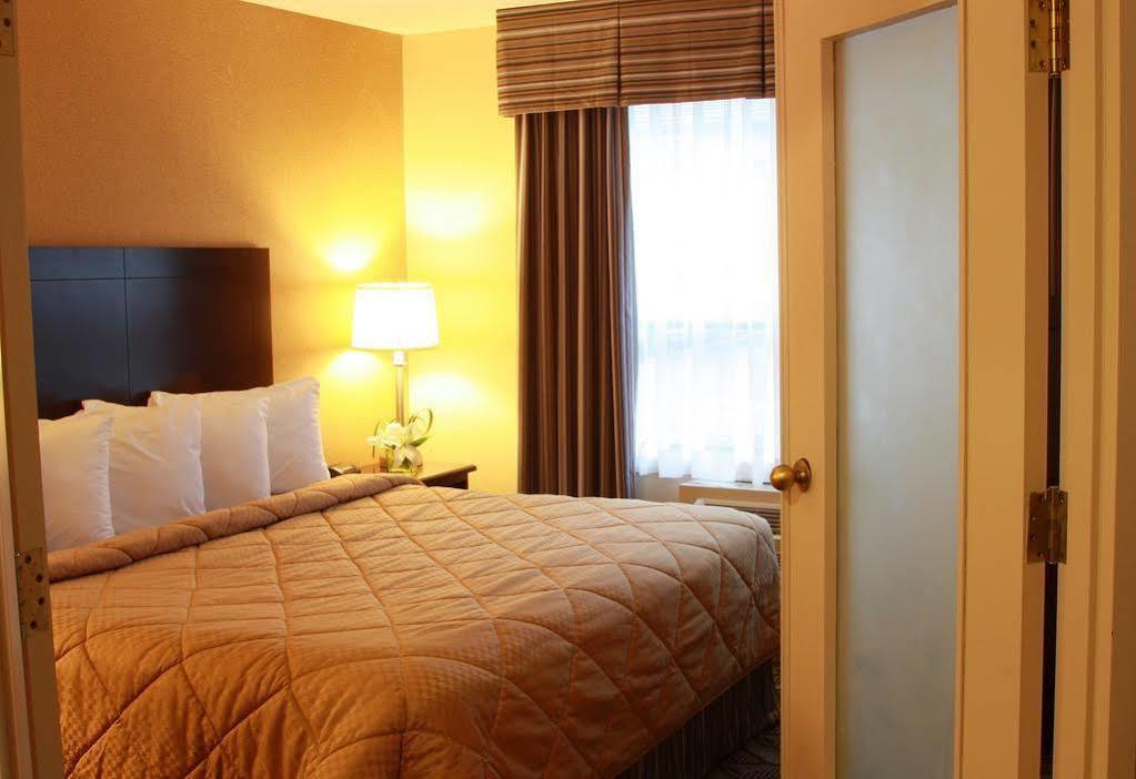 ווינדזור Comfort Inn & Suites Ambassador Bridge מראה חיצוני תמונה